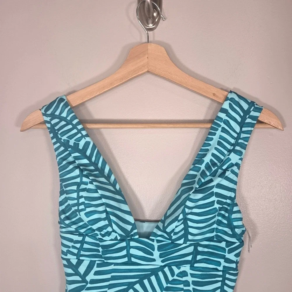 NWT Vitamin A Plunge One Piece Swimsuit Women's M Aqua Tropical High Cut